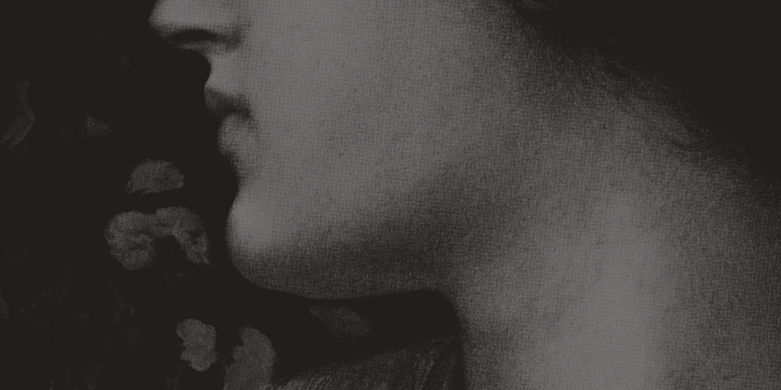 What Is a Skin Scent? Understanding the Appeal of Subtle Perfumes